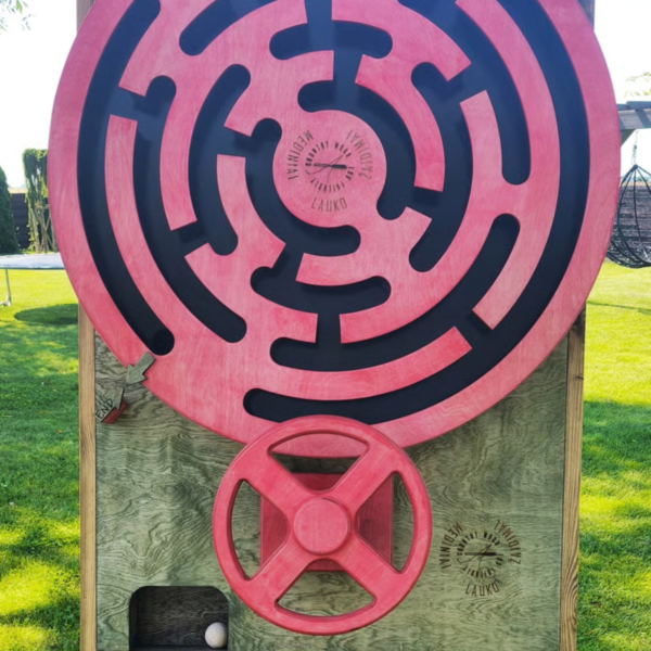 BESISUKANTIS LABIRINTAS