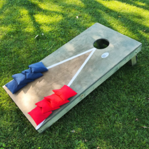 KUKURŪZŲ FUTBOLAS „Cornhole“
