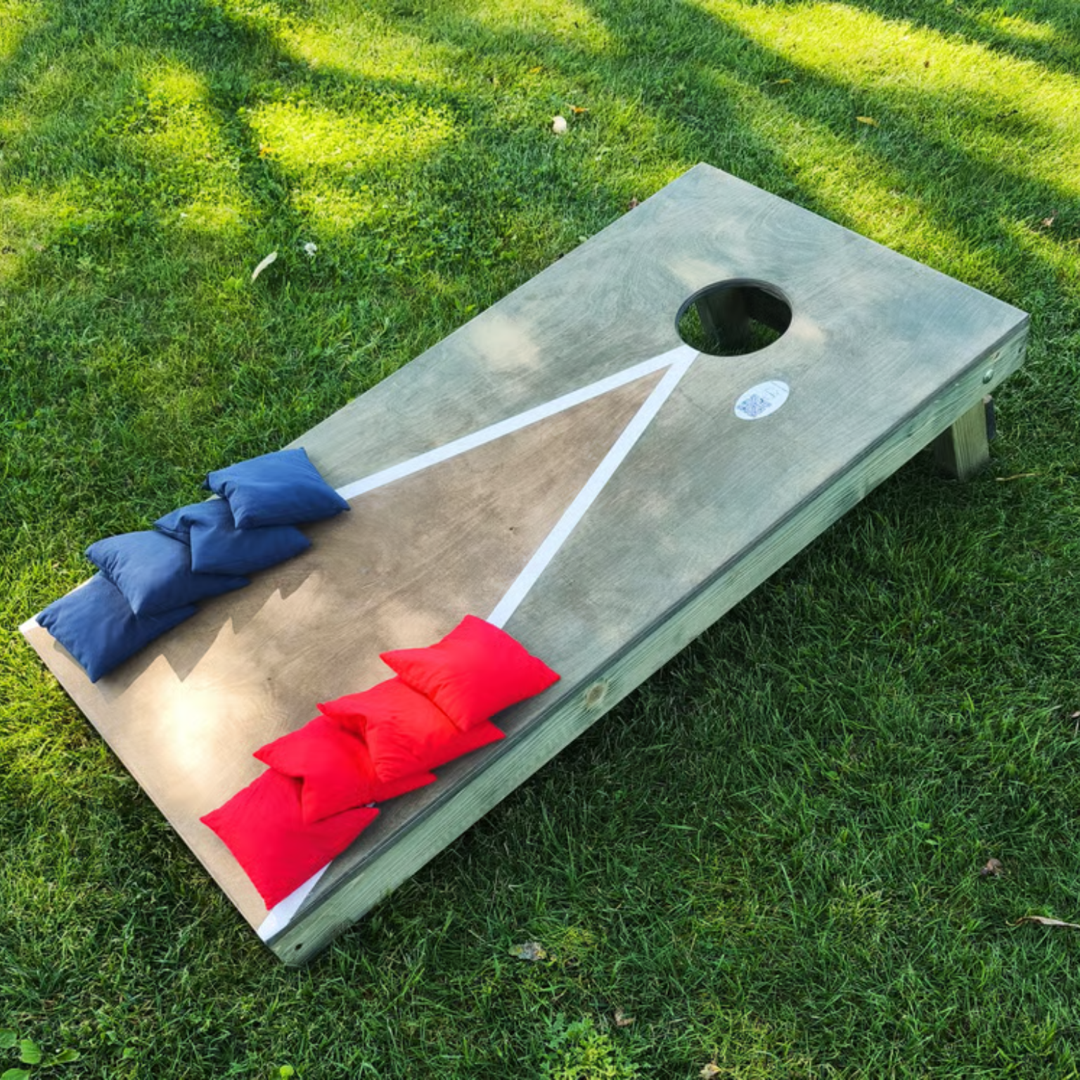 KUKURŪZŲ FUTBOLAS „Cornhole“
